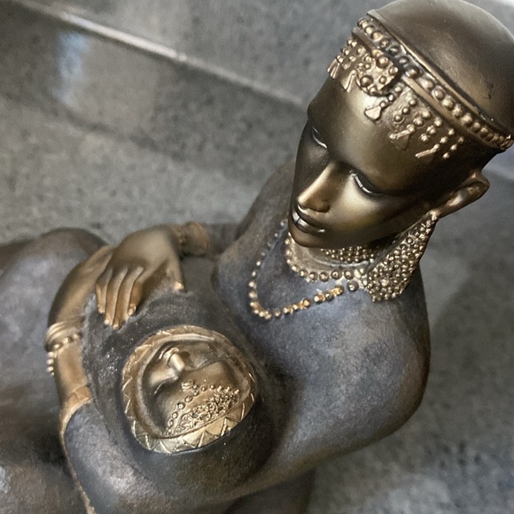 Vintage African mother and baby bronze statue figurine - Picture 14 of 17